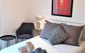 # Studio Bon Emplacement Avec Parking #
